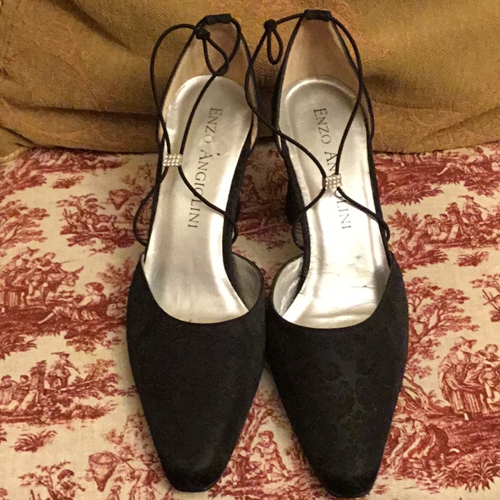 Enzo Angiolini black dress shoe